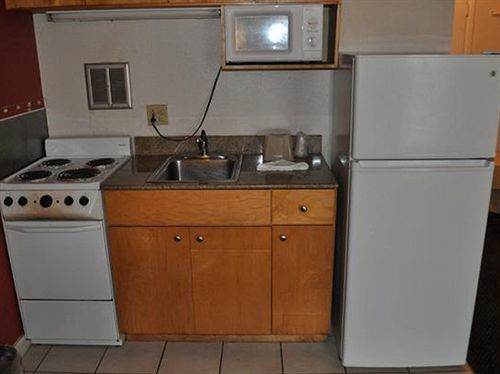 Belmont Inn & Suites バージニアビーチ エクステリア 写真